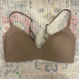 Lululemon tan bra 34C